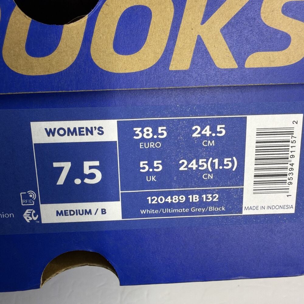 Brooks Women’s size 7.5 Revel 9 Sneaker White Leopard Sole 120489 1B 132 New Box - Picture 12 of 12